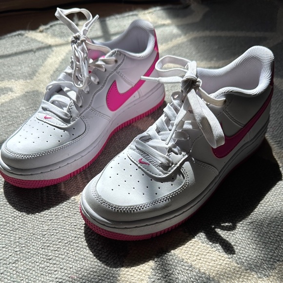 Nike Air Force 1 white with pink 5Y